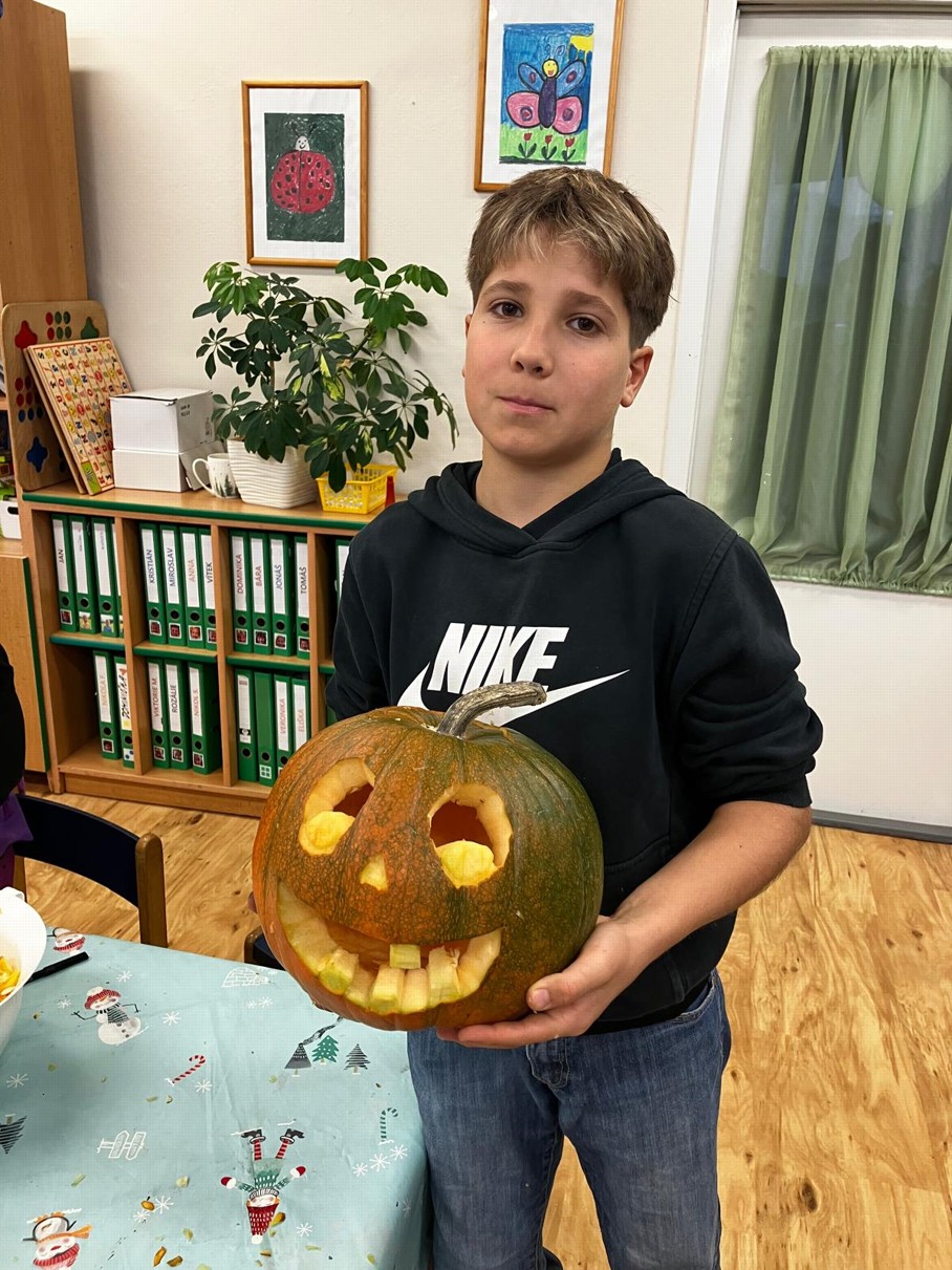 1c4da9f0-0d8e-44cb-9aed-36180c545636