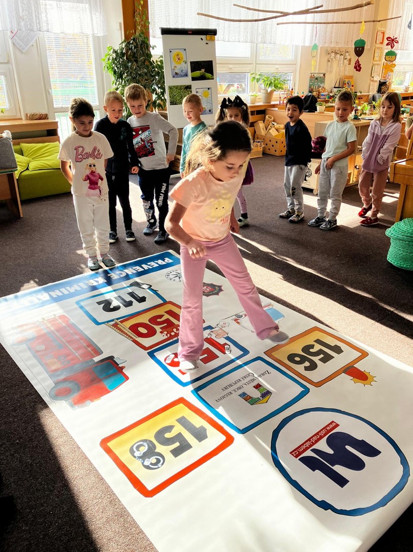 d70dd4dd-db21-4efe-a4f9-7b47687a724f