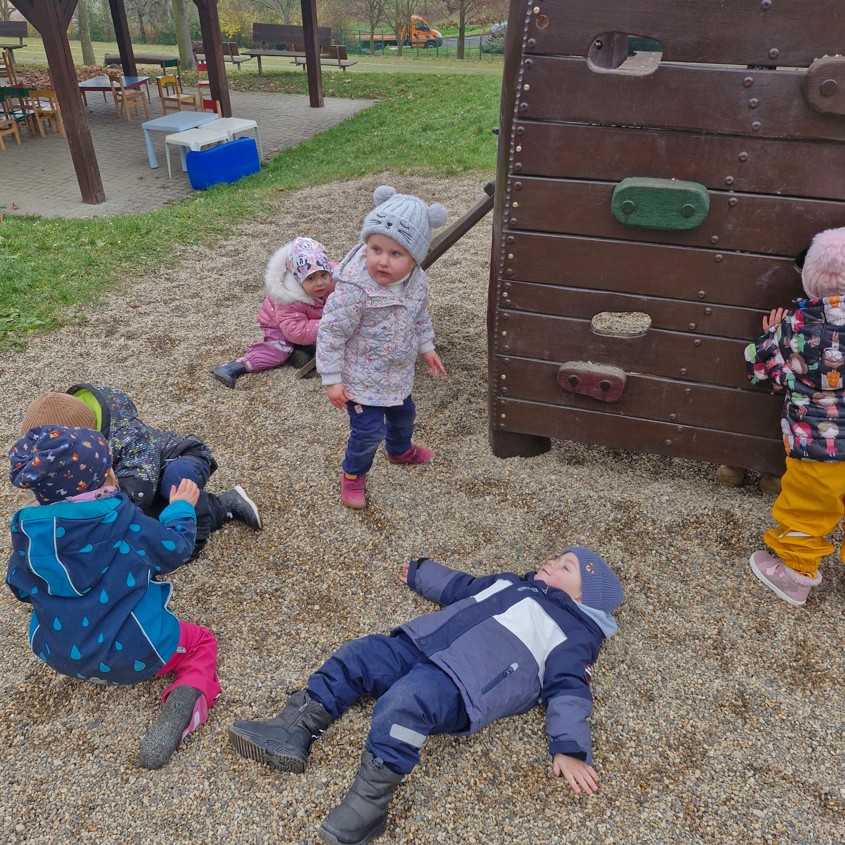 6a358870-2302-4c03-9926-f168130e4b75