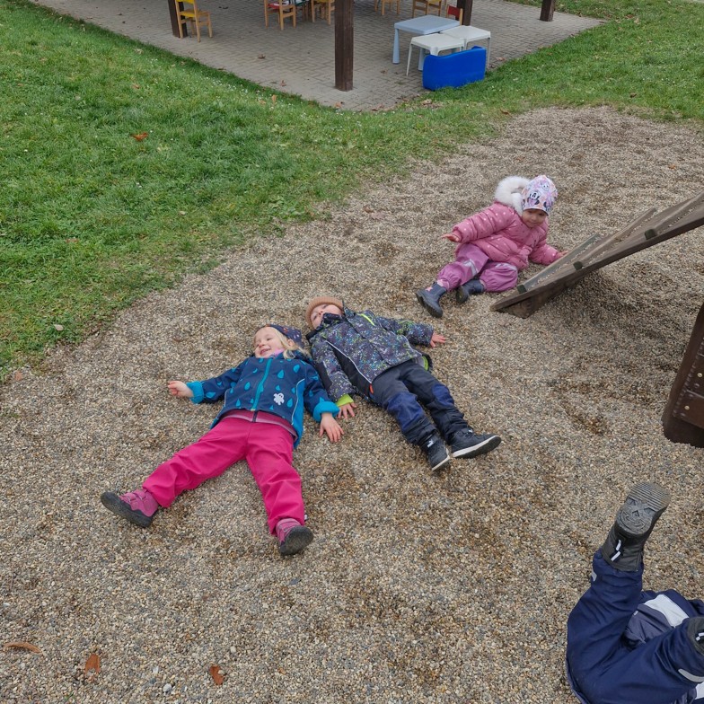 41001395-562f-4418-ad22-b829b3b7b493