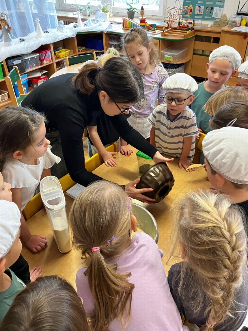 65e6b03c-3638-4aef-95b0-f45dbeabdea9