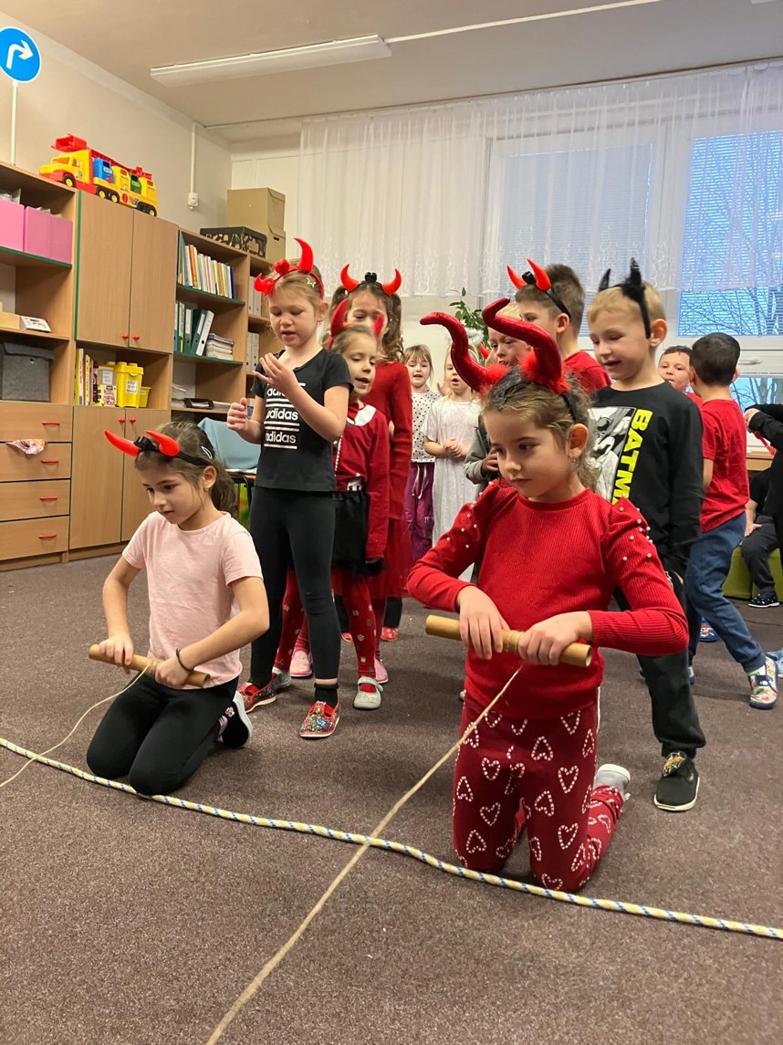 4c77d77e-5289-479a-9afe-e874d22f0c23