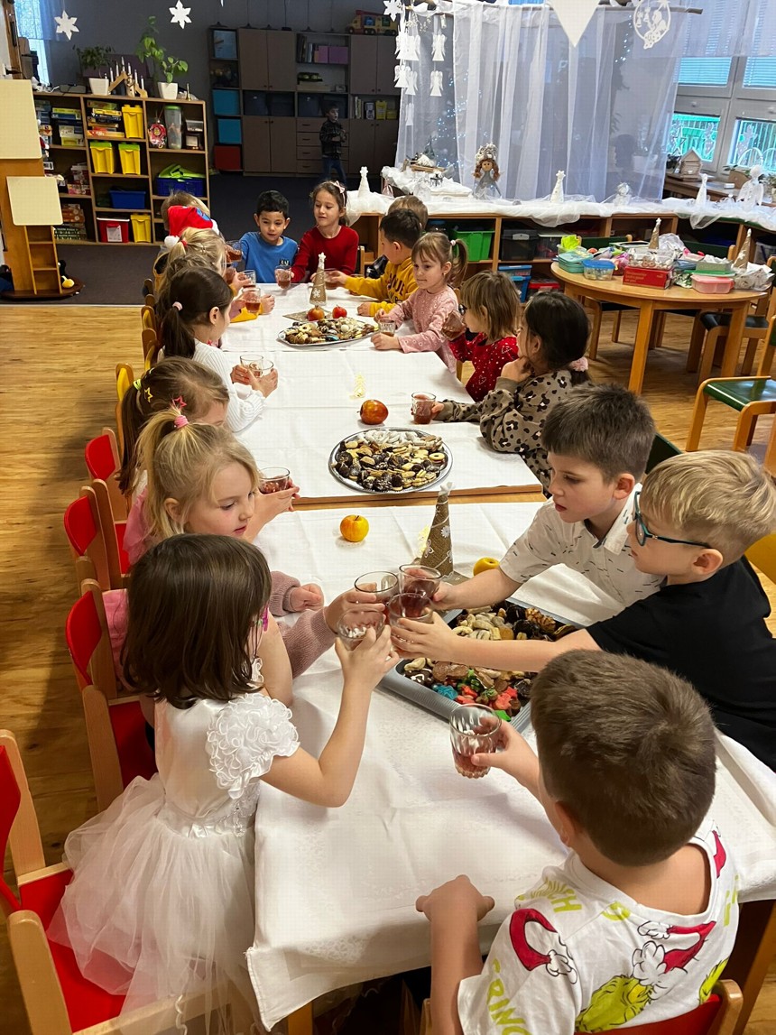 4e941b75-d2e8-4090-9d4d-9cfd44bc7c96